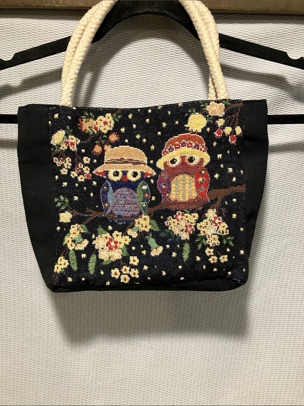 Black Owl Tapestry Tote with Cream Rope Handles - Picture 5 of 8